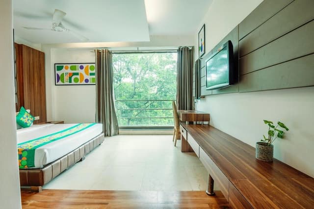 Deluxe Double or Twin Room