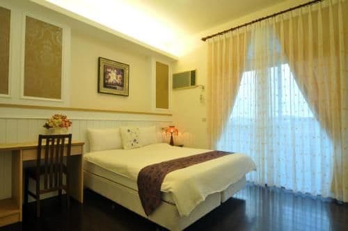 Standard Double Room - Travel Subsidy Program Only