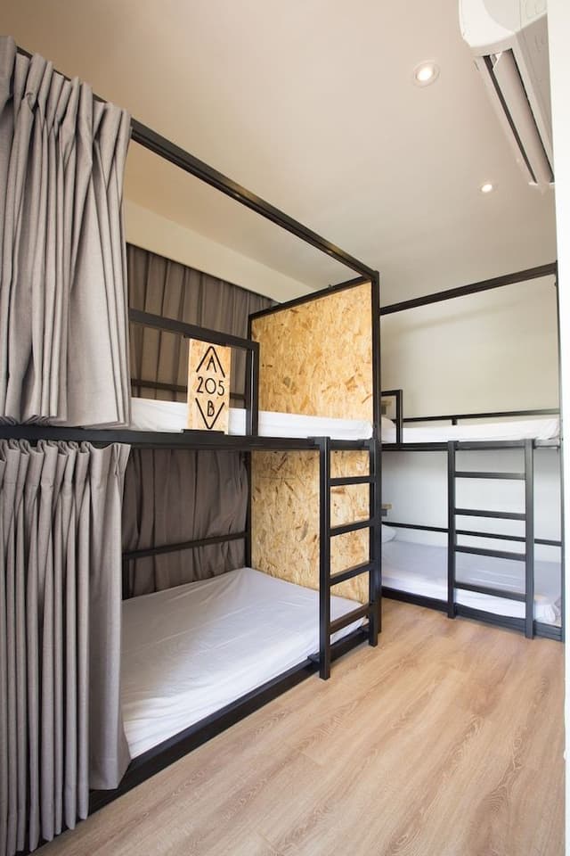 Elite Shared Dormitory, Women only, Shared Bathroom