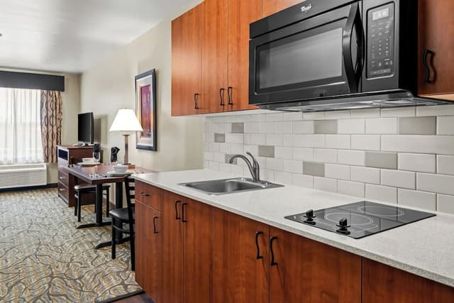 Classic Suite, 2 Queen Beds, Mobility Accessible