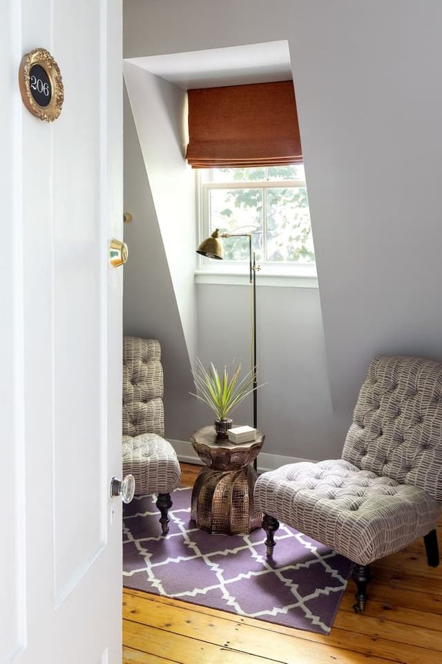 Queen Junior Suite (Free curated small plates breakfast included)