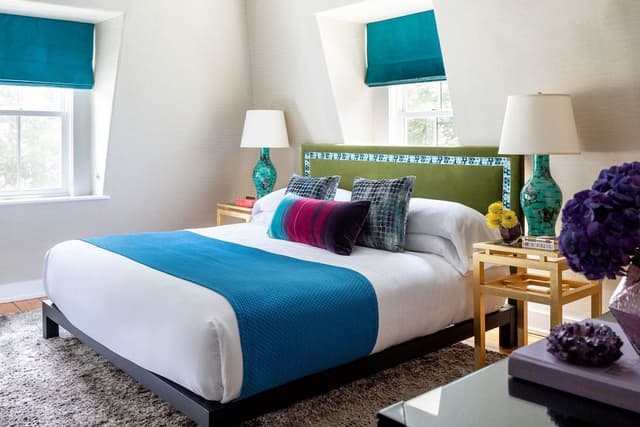 Lark Suite (Free curated small plates breakfast included)