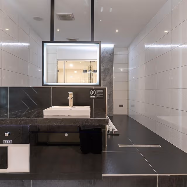 Design Double Room (Run of house, with massage chair)