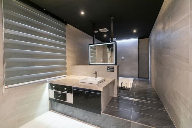 Design Double Room (Run of house, without massage chair)
