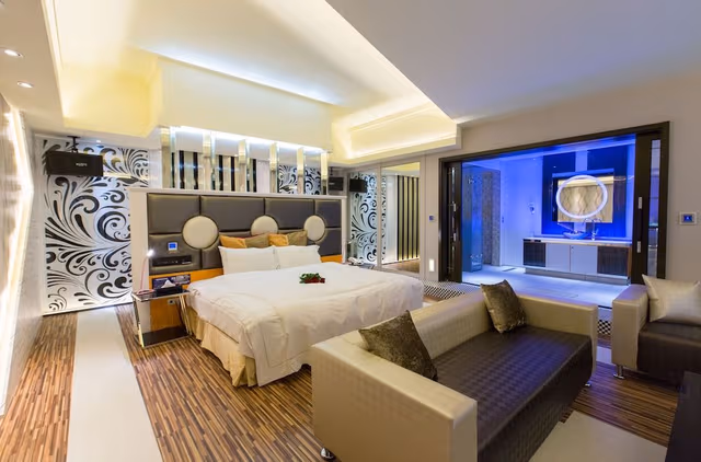Design Double Room (Run of house, without massage chair)