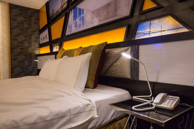Design Double Room (Run of house, without massage chair)