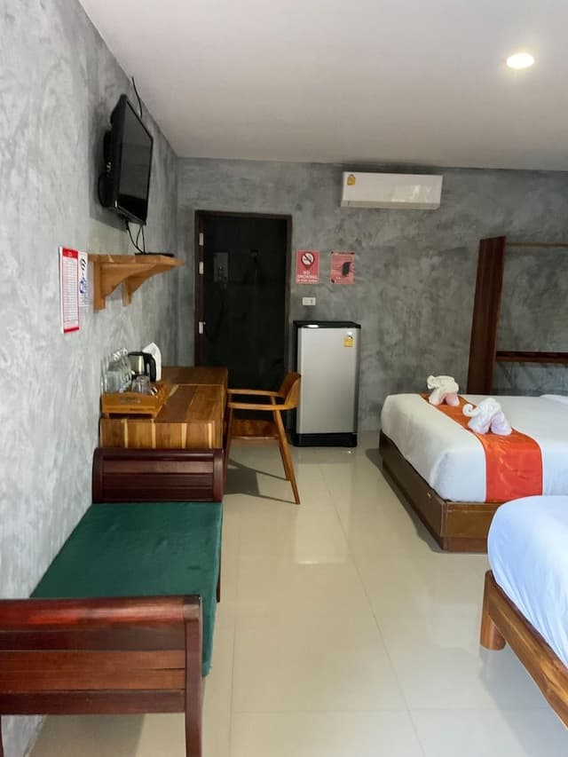 Deluxe Triple Room