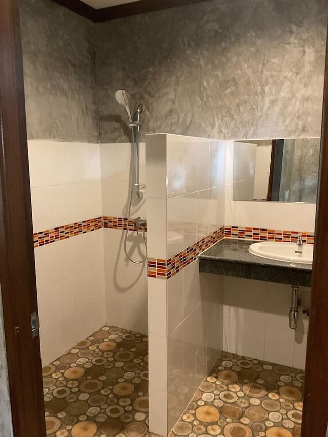 Superior Double Pool access