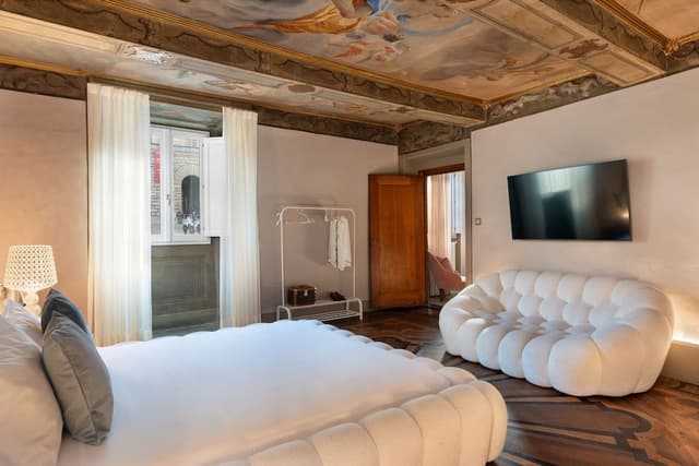Queen Suite