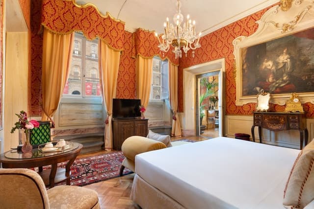 Suite (Imperial)