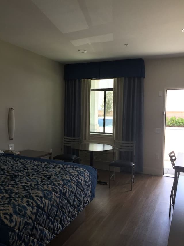 Standard Room, 1 King Bed, Non Smoking