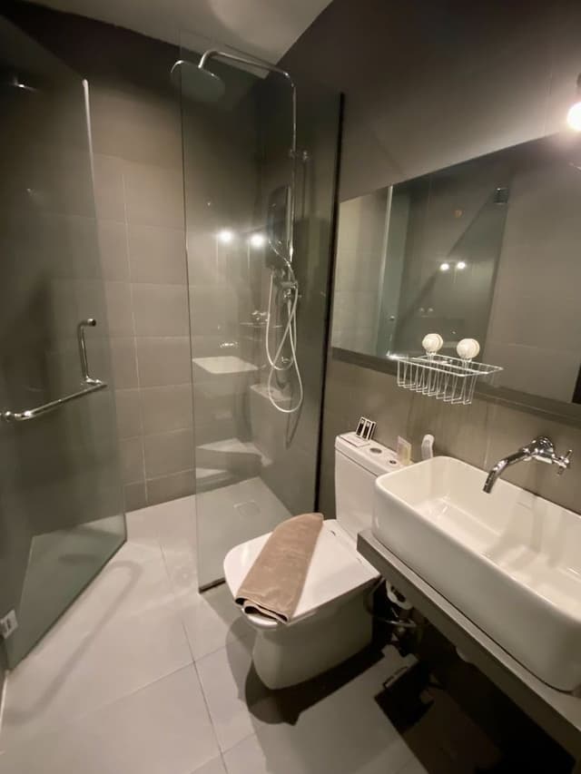 Standard Room, 1 Queen Bed, No Windows