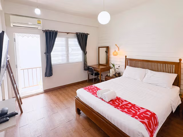 Superior Room, Shared Bathroom