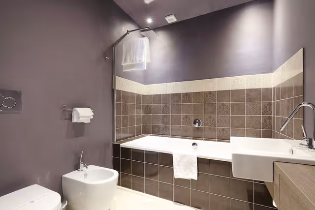Suite, River View