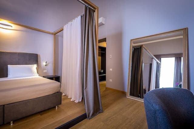Suite, River View