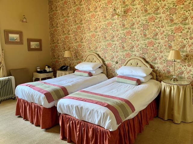 Classic Twin Room