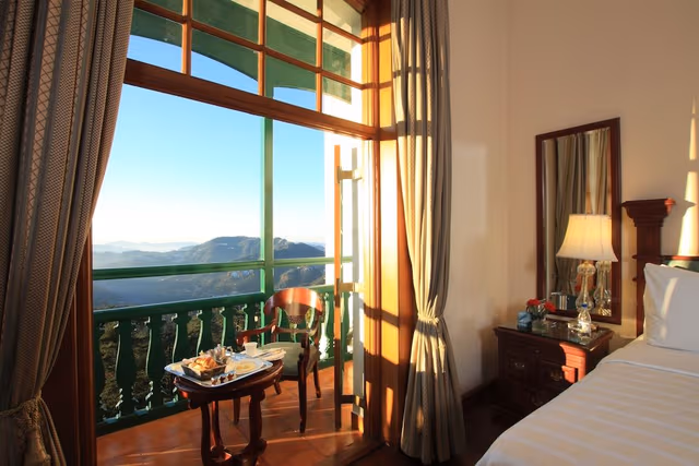 Premier Room, Valley View