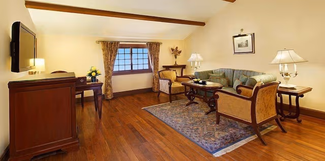 Deluxe Suite