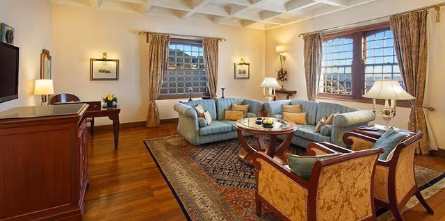 Luxury Suite