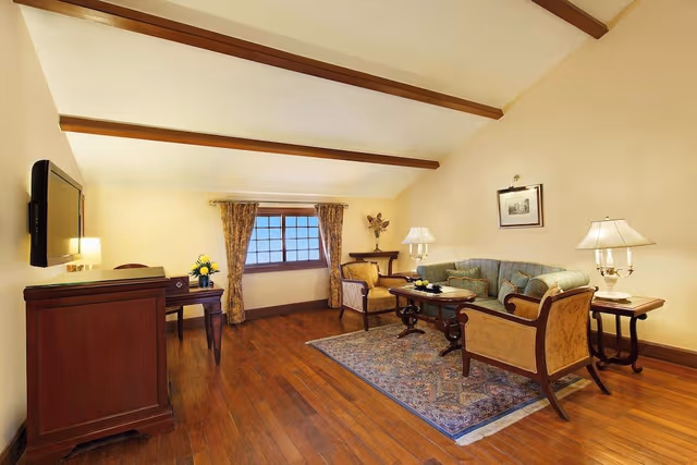 Deluxe Suite