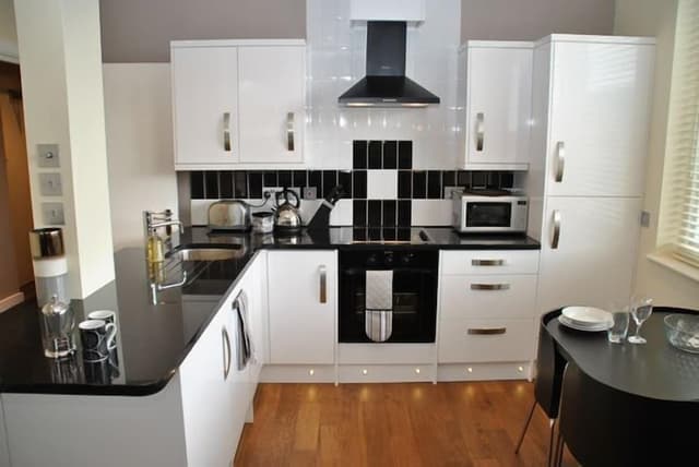 Apartment, 2 Bedrooms (The Courtyard 8)