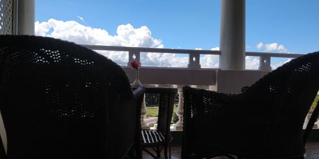Heritage King Garden View Room with Balcony