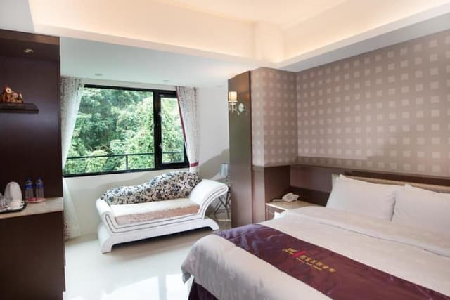Double Room, Mountain View