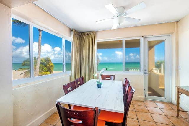 Penthouse 2 Bedroom, 2 Bath