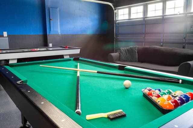 House, Multiple Beds (1520 FD 6BR Luxury Villa Pool, Game R)