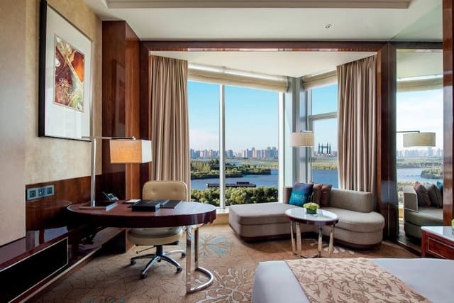 Executive Room, 1 King Bed