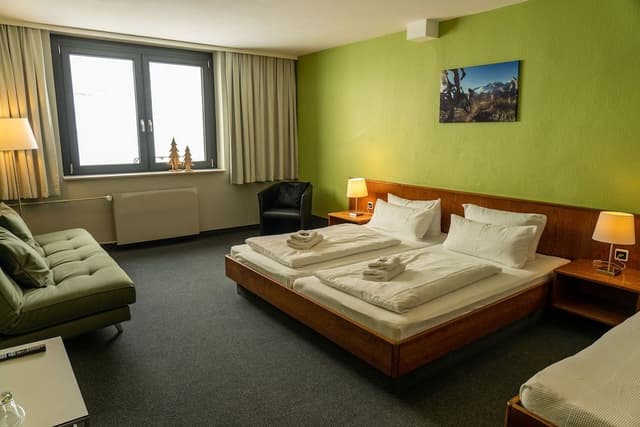 Triple Room
