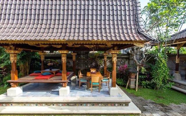 Puri Taman Sukawati Room