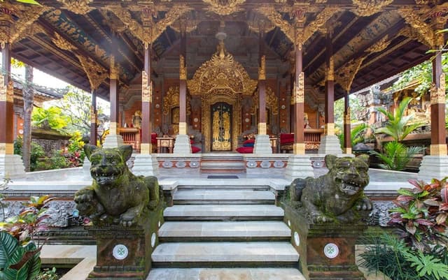 Puri Taman Sukawati Room