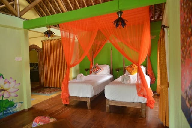 Deluxe Villa, 2 Bedrooms, Bathtub, Pool View