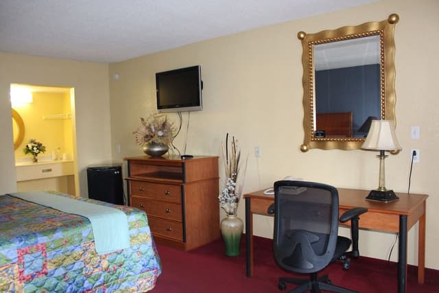 Standard Room, 1 King Bed, Non Smoking