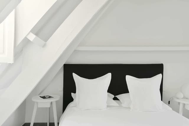 Atelier Room 7