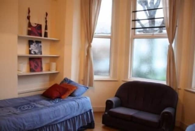 Studio, Multiple Beds (Triple)