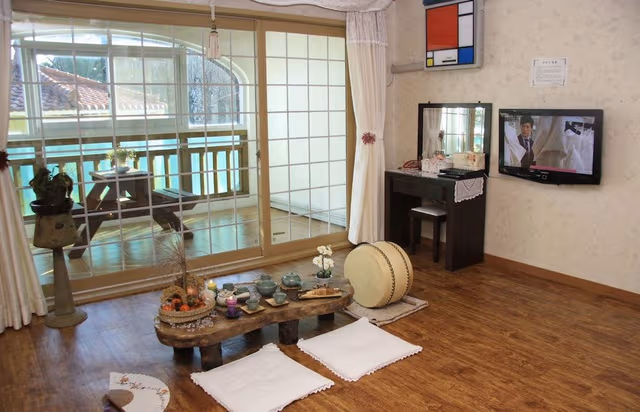 Deluxe Room (23 PY)