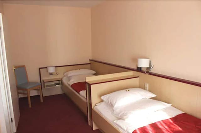 Basic Twin Room, 2 Twin Beds