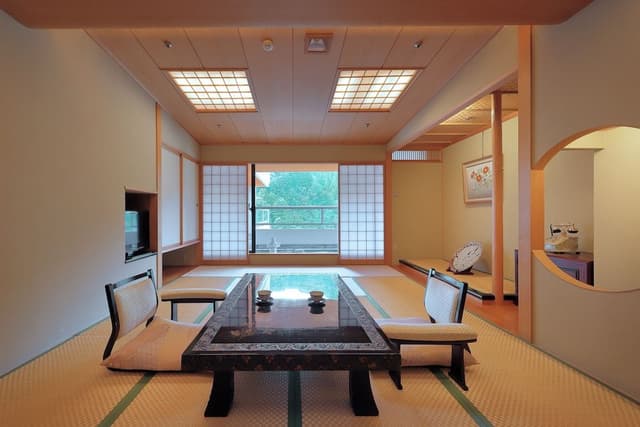 Royal Room (Quadruple Use)