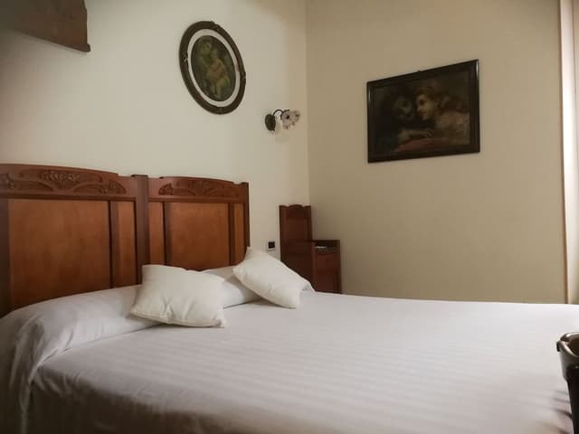 Classic Double or Twin Room, 1 Double or 2 Twin Beds, Private Bathroom (Liberty)