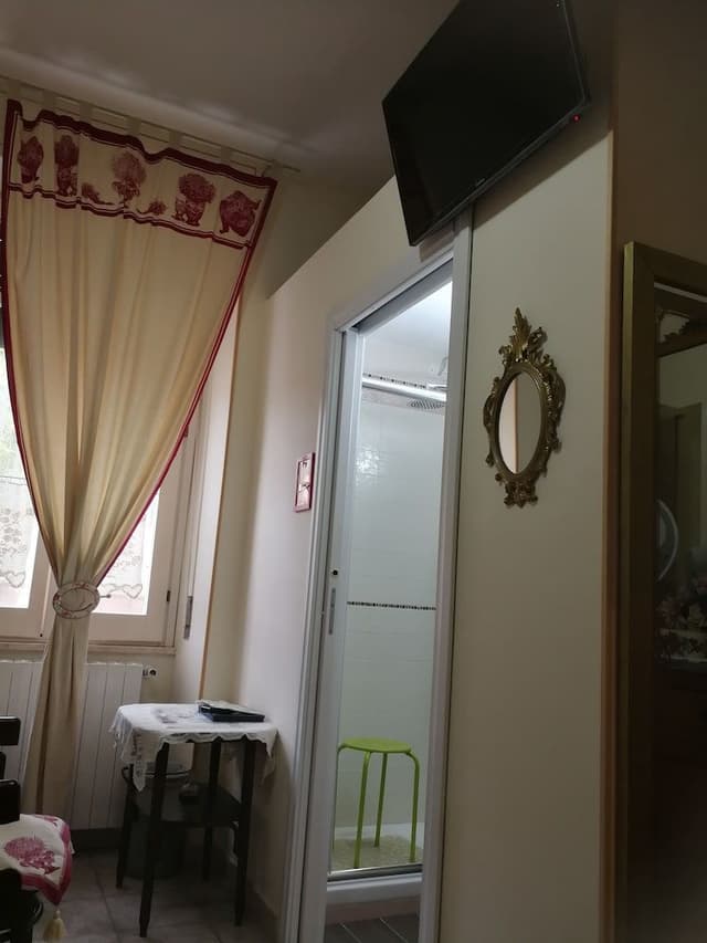 Classic Double or Twin Room, 1 Double or 2 Twin Beds, Private Bathroom (Liberty)