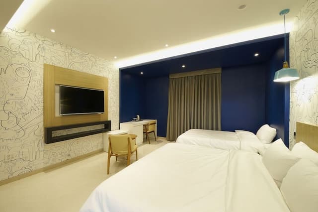 Deluxe Twin Room
