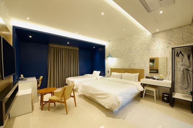 Deluxe Twin Room