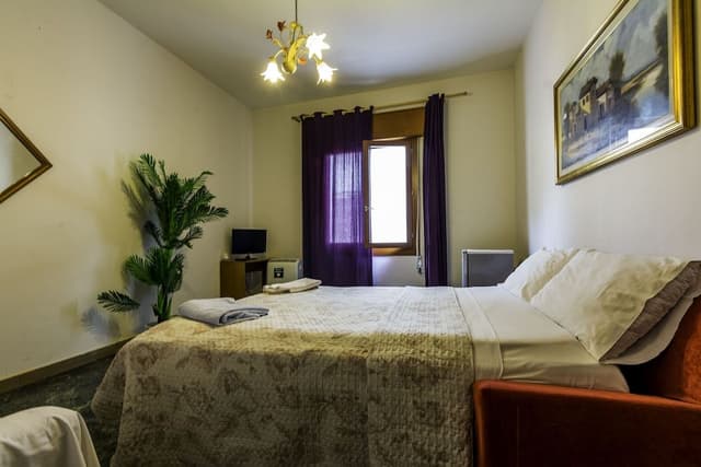 Double Room, Private Bathroom