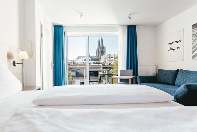 Superior Apartment Cathedral View