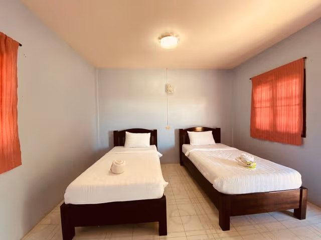 Standard Bungalow Twin Bed