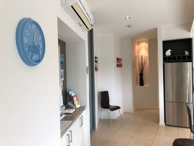 Executive Apartment, 2 Bedrooms, Balcony, Partial Ocean View