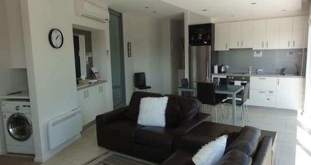 Executive Apartment, 2 Bedrooms, Balcony, Partial Ocean View