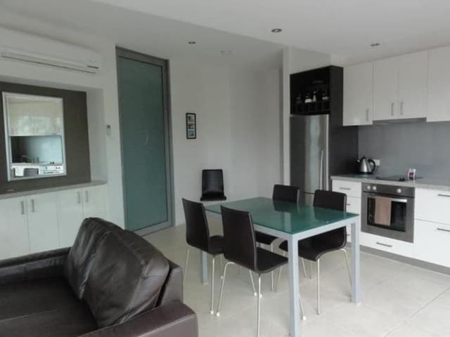 Executive Apartment, 2 Bedrooms, Balcony, Partial Ocean View